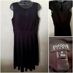 Sz 12 - Gorgeous Enfocus Black Dress